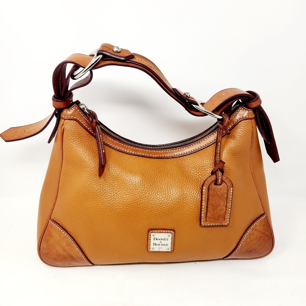 Dooney & Bourke | Dooney & Bourke Wexford Leather Shoulder Bag (Size Large)